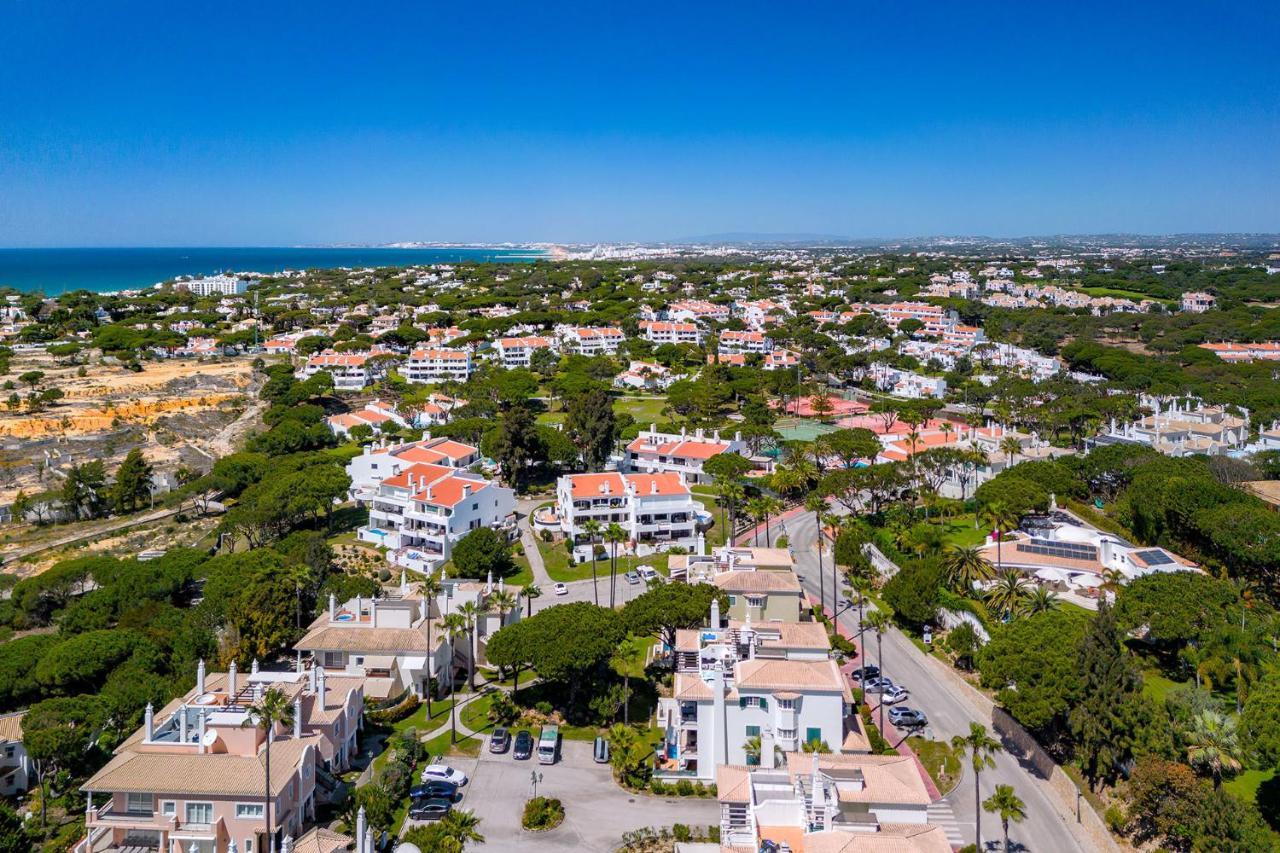 Casa Ch'I - Vale De Lobo Apartment วาเลโดโลโบ ภายนอก รูปภาพ